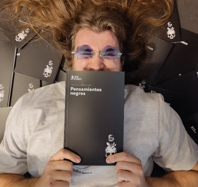 Pensamientos Negros book cover